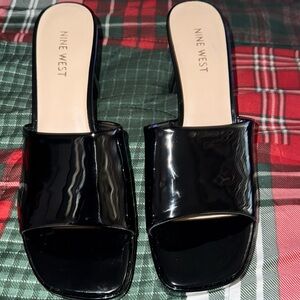 Nine west black patient  leather platform sandals